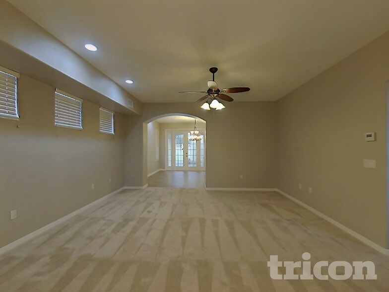 Building Photo - 33314 Portal Dr