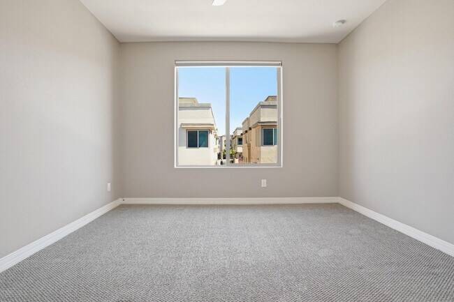 Building Photo - 7471 E Paraiso Dr