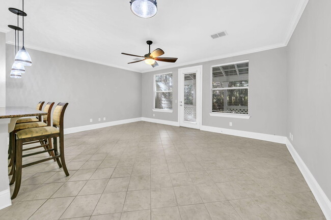 Building Photo - 59 Talon Ct