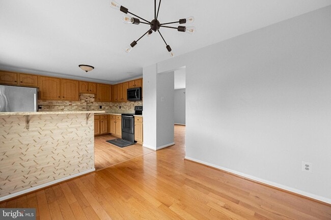 Building Photo - 9071 Loreleigh Way