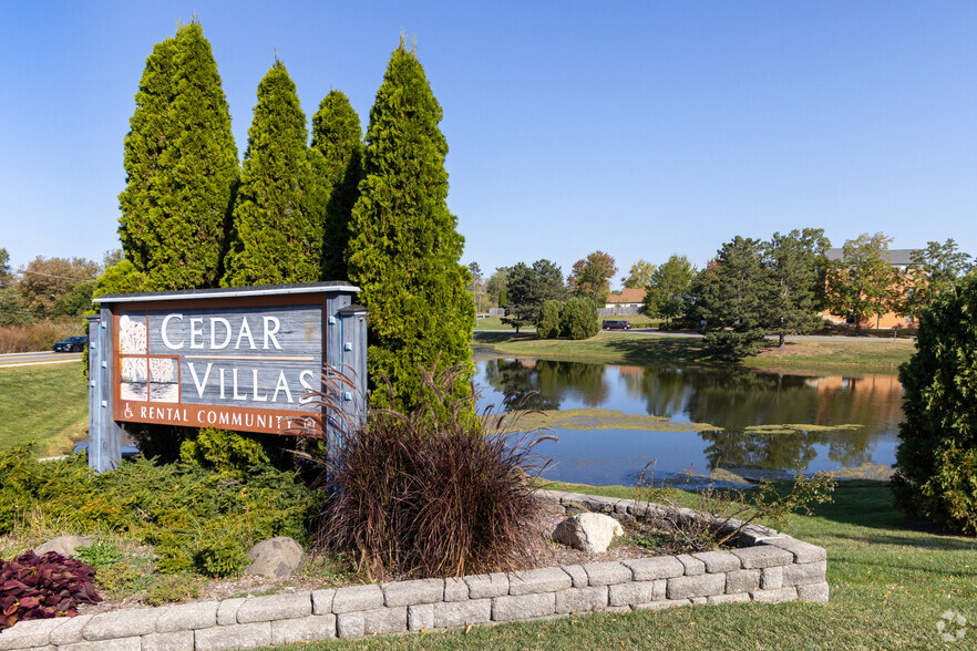 Primary Photo - Cedar Villas