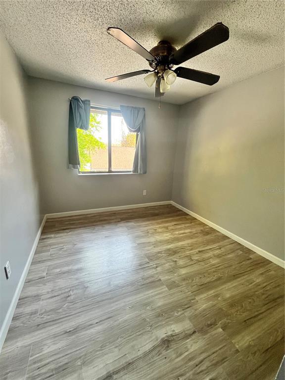 Building Photo - 4918 Silver Oaks Village