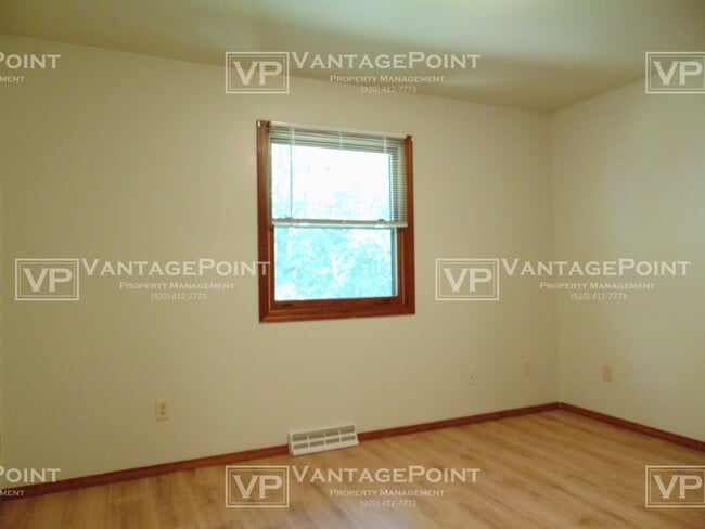 Building Photo - 2353 Remington Rd