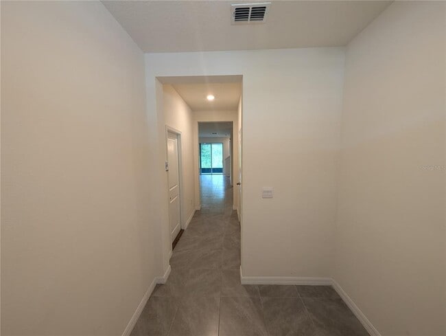 Building Photo - 11154 Crescent Deer Dr