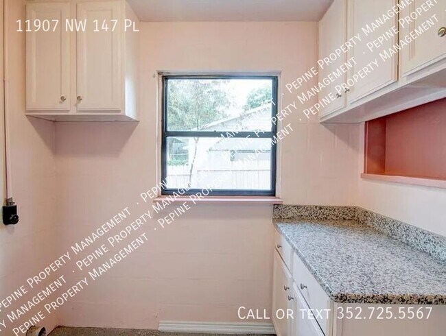 Building Photo - 11907 NW 147 Pl