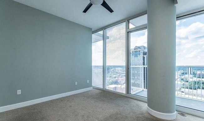 Building Photo - 2 Bedroom | 2 Bath Downtown Condominium at...