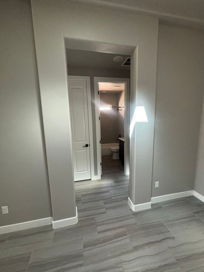 Building Photo - Beautiful Home in Sonoma Ranch !