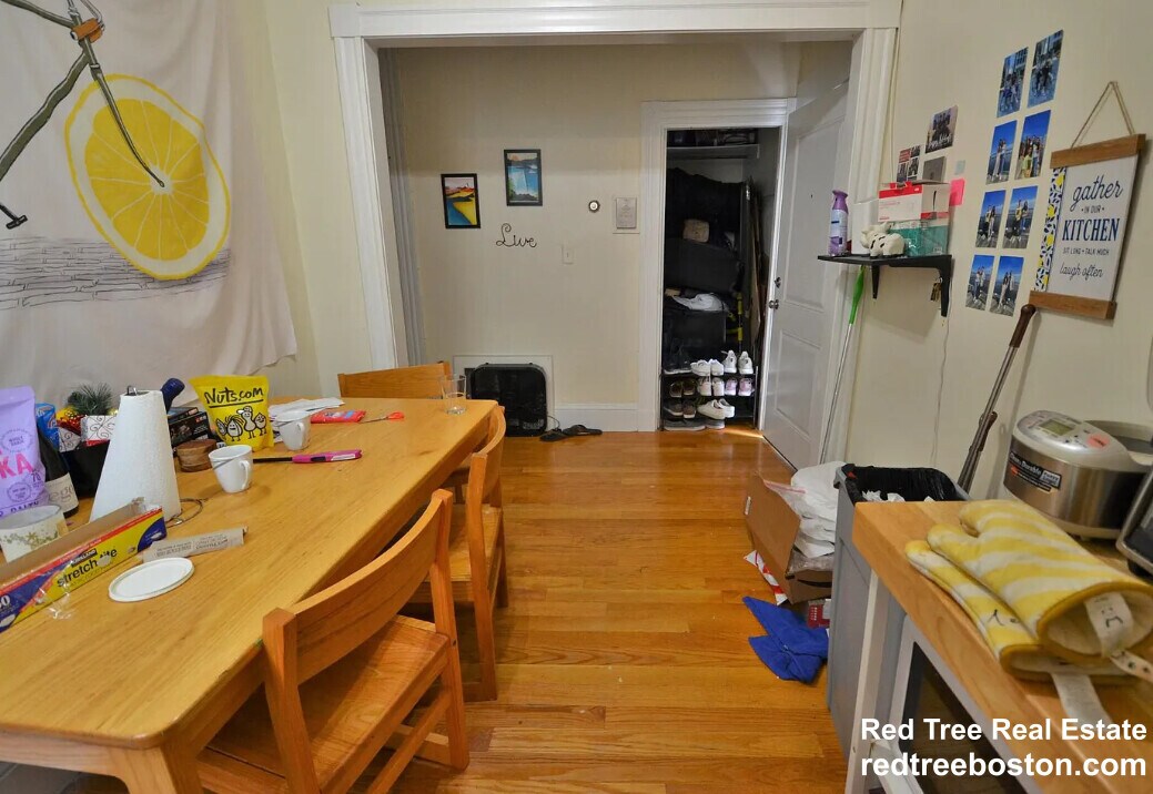 Apt 14 - 35 Brookline St