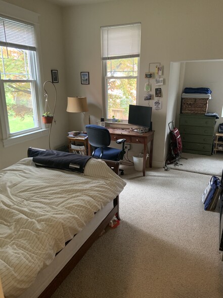 Br1 - 1210 Delafield Pl NW