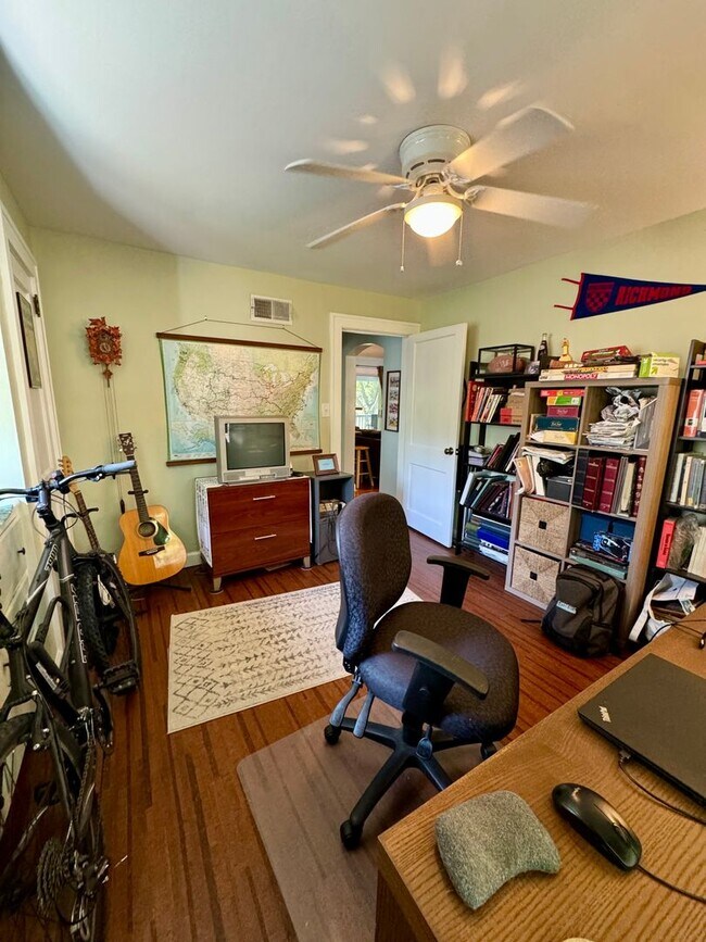 Building Photo - Single Family Home for Rent