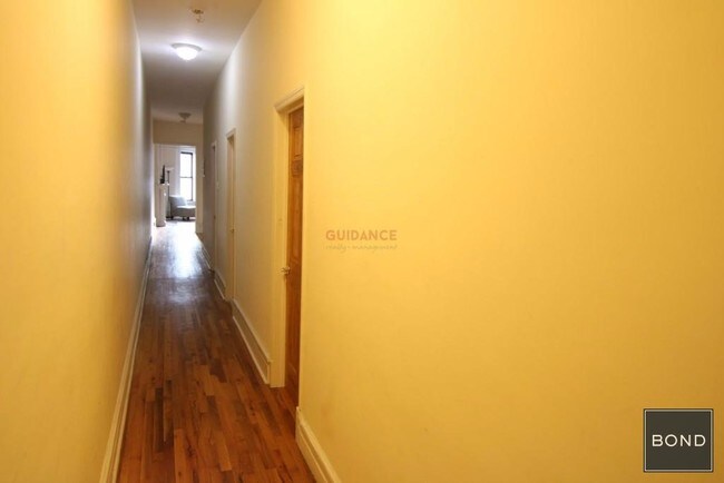 Building Photo - 292 W 92nd St