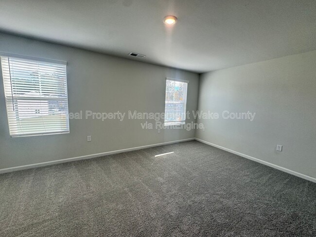 Building Photo - 2727 Chert Ln