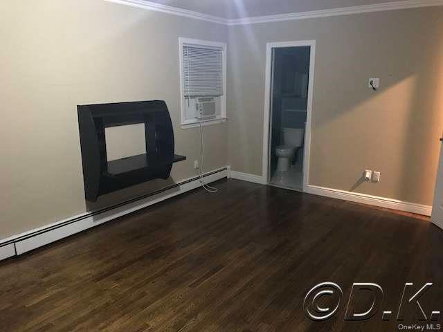 Building Photo - 469 E Park Ave