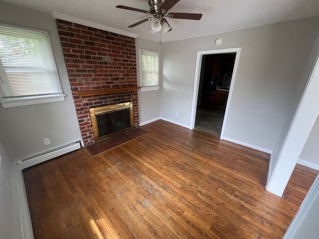 Building Photo - Very Spacious 3 bdrm/1 bth House Located in Henrico's West End!!