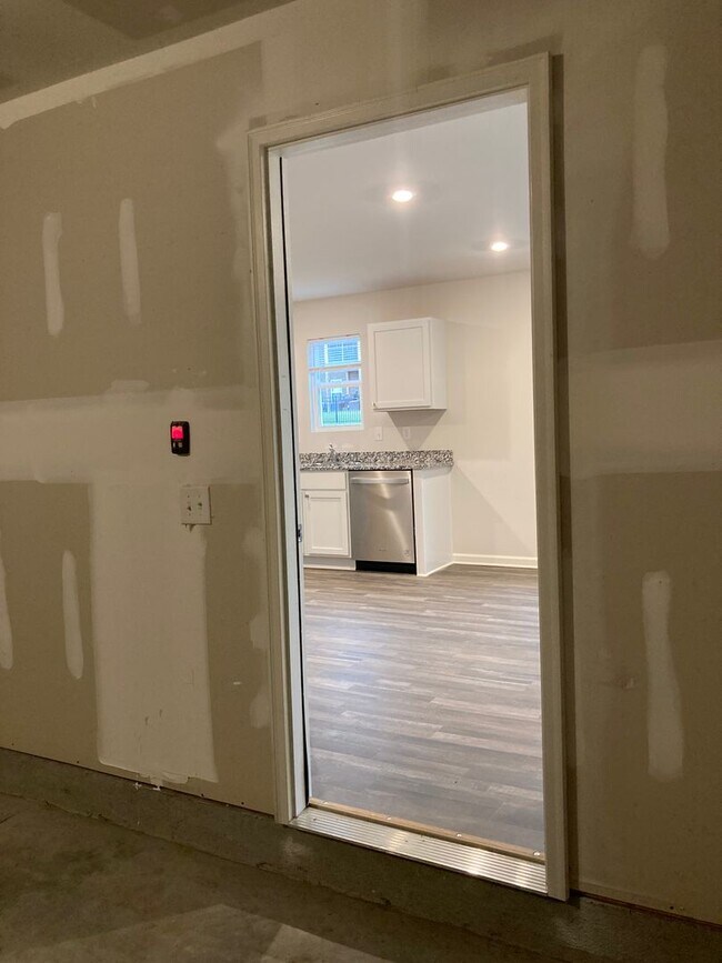 Building Photo - "NO RENT" November