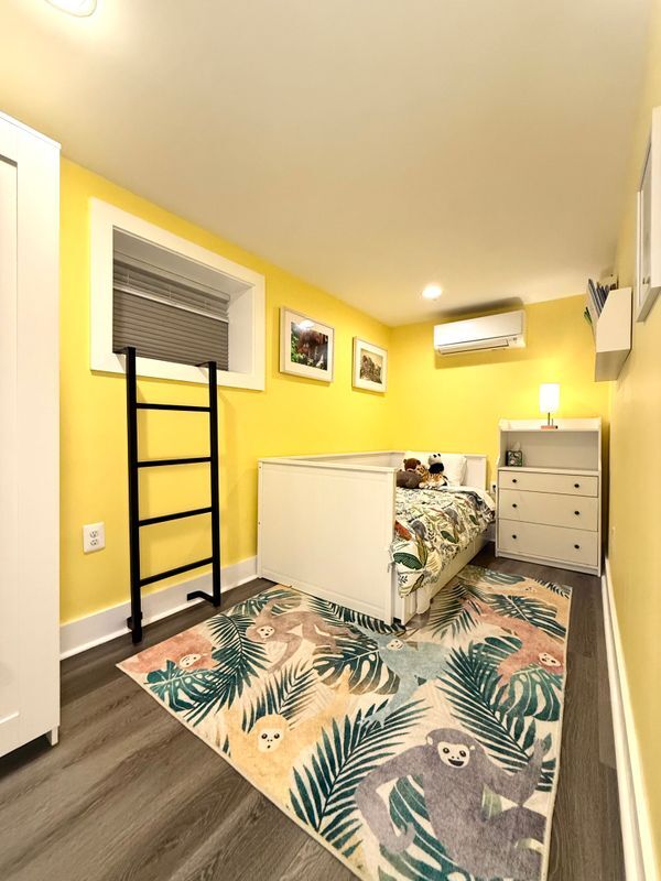 Building Photo - 749 Hamilton St