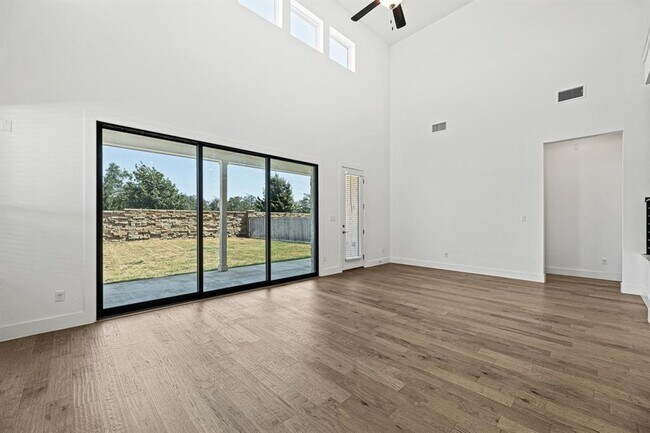 Building Photo - 1105 Lickety Ln