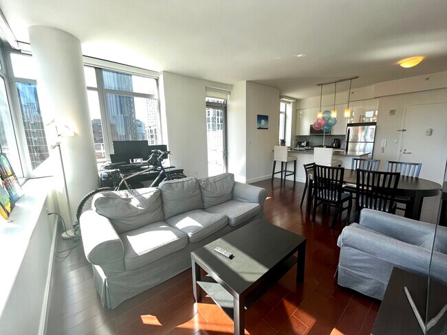 Interior Photo - The Giovanni