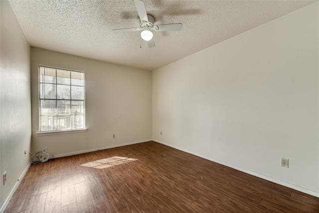 Building Photo - 108 E Cedar St