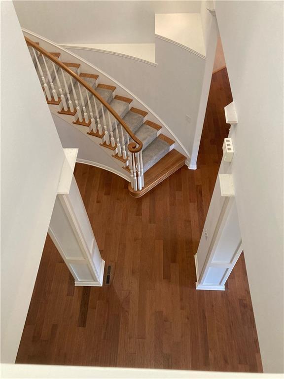 Building Photo - 420 E New Hope Rd