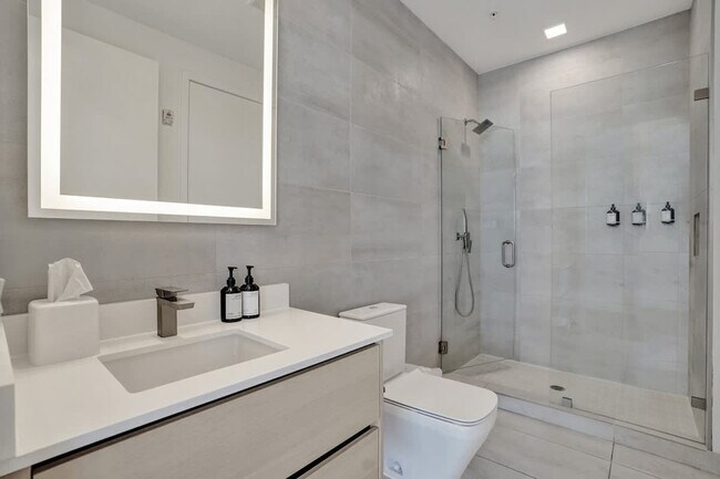 Building Photo - 1220 17th St