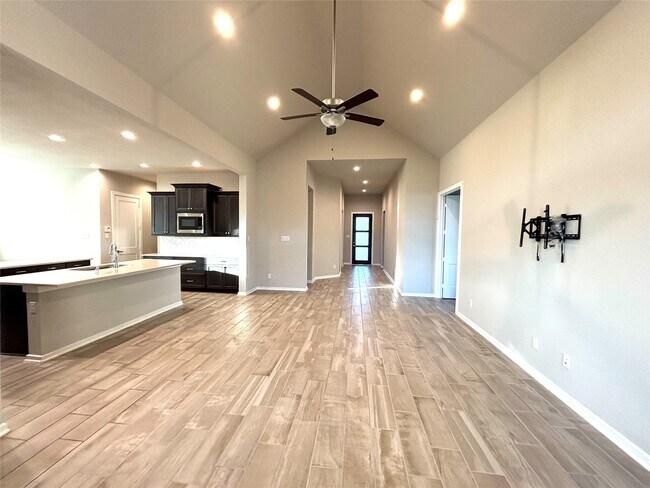 Building Photo - 5806 Pecos Ct