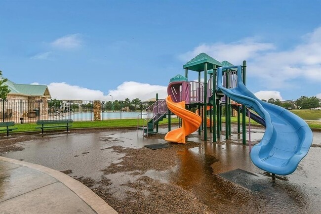 Building Photo - 21430 Roaring Hill Ct