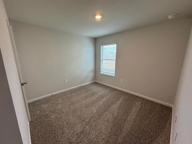 Building Photo - 164 Pruitt Dr