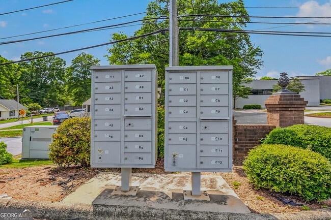 Building Photo - 207 Harwell Ave