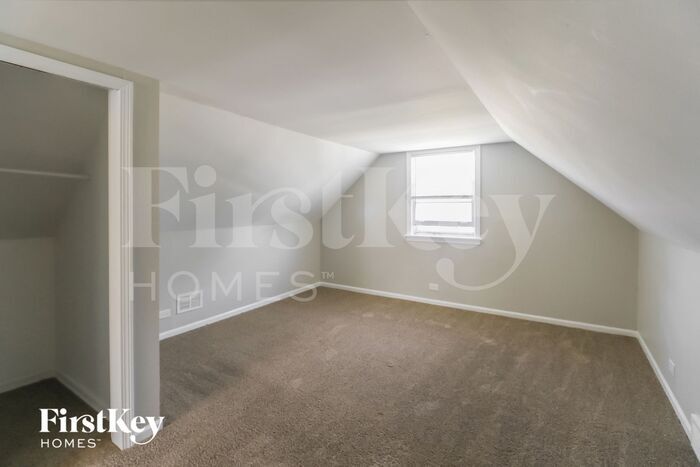 Building Photo - 404 46th Ave