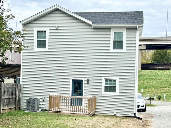 Building Photo - 3206 Rudd Ave