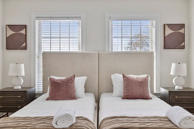 Building Photo - 45 Conklingtown Rd