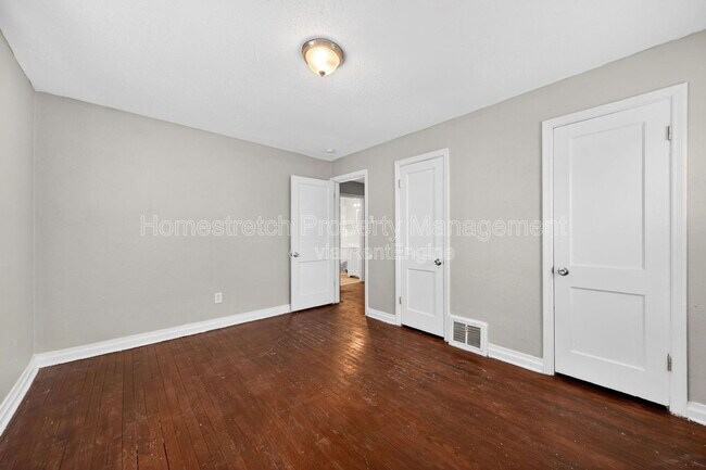 Building Photo - 605 Abston St