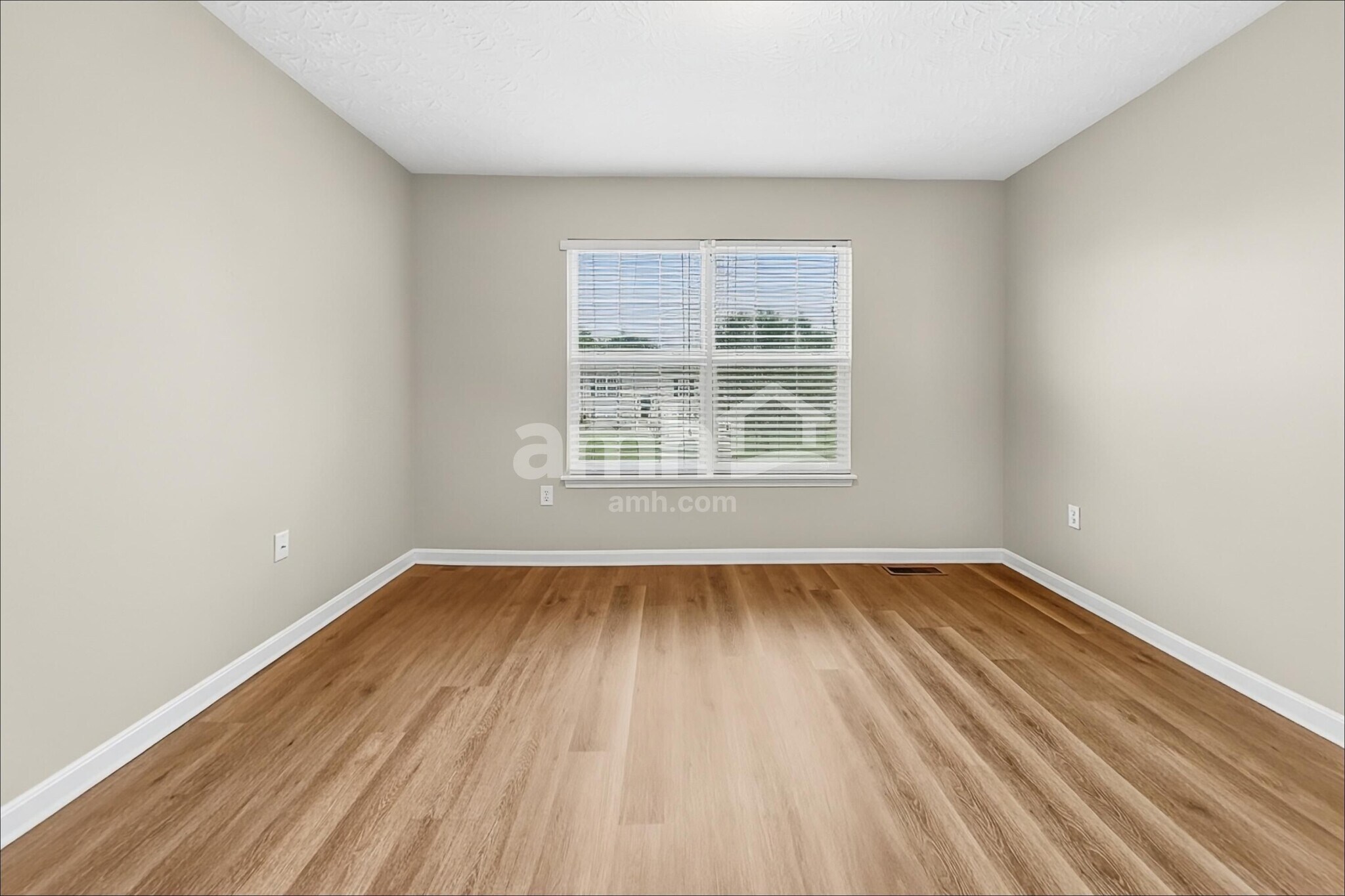 Building Photo - 3145 Old Glory Ln