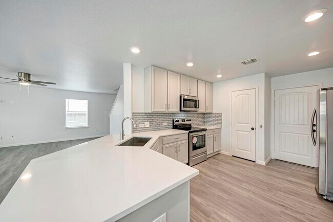 Building Photo - 801 Estes Park