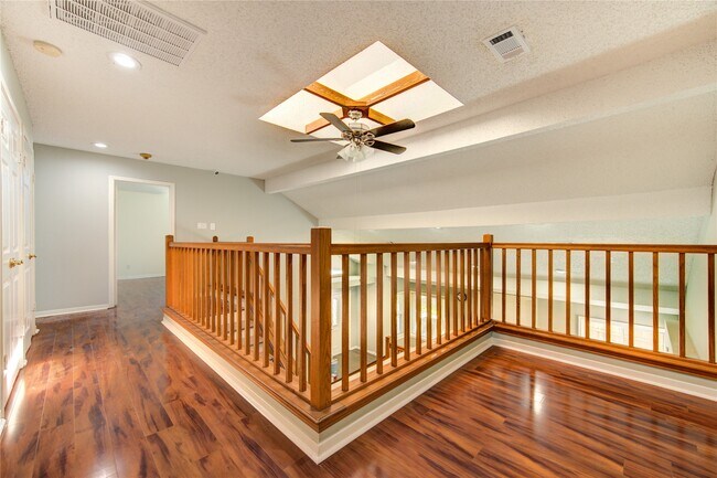 Building Photo - 13103 Wickersham Ln