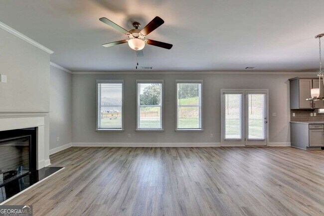 Building Photo - 7309 Yewtree Dr
