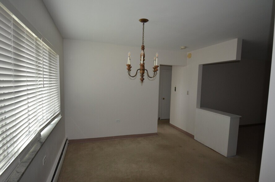 Building Photo - 2032 Linden Ave