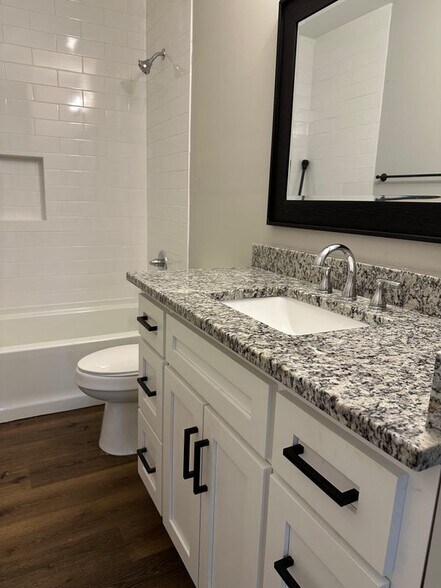 Building Photo - 5507 Bucks Garage Rd