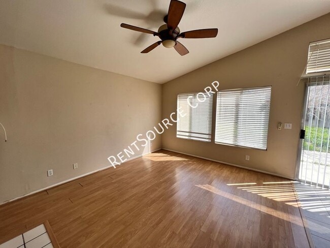 Building Photo - 3424 Amber St