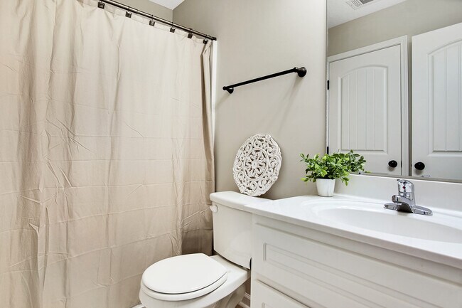 Building Photo - 564 Deerchase Ct