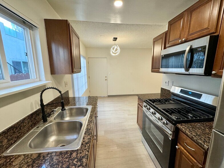 Building Photo - 12721 Matteson Ave