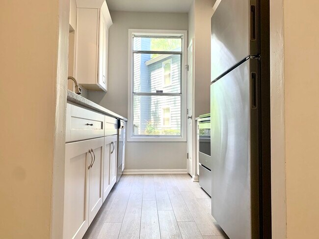 Building Photo - 3-Bedroom Townhome for Rent - Hampton, VA