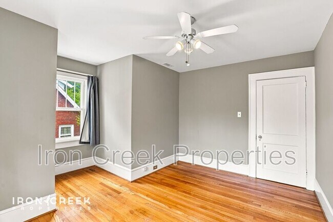 Building Photo - 42 Westover Dr