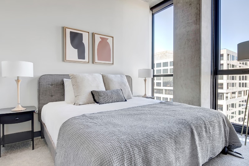 Building Photo - 222 N Ada St