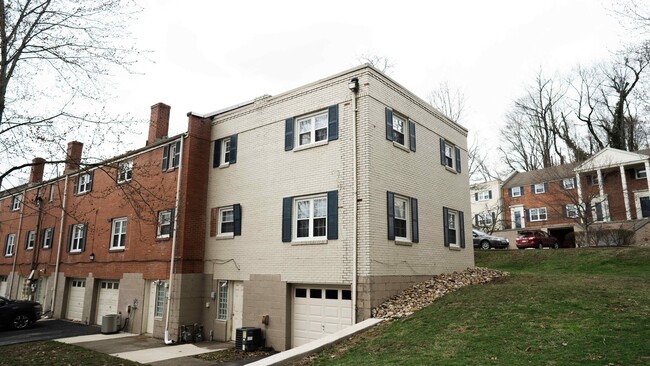 Interior Photo - Rossview Heights Townhomes