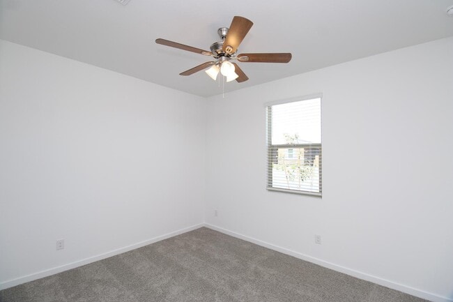 Building Photo - 16067 W El Cortez Pl