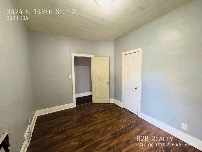 Building Photo - 3424 E 139th St