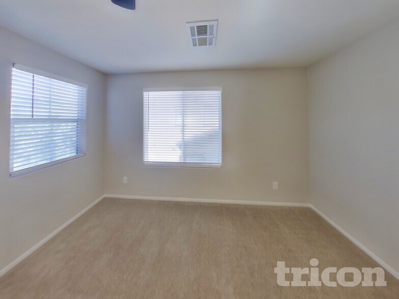 Building Photo - 9358 Shawnee Mission Ave