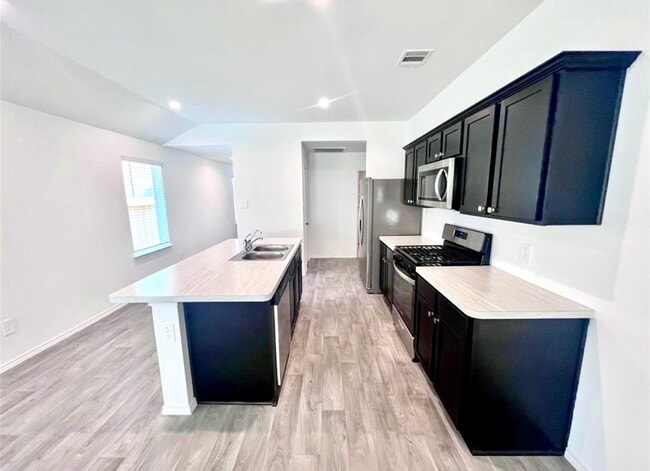 Building Photo - 14220 Fern Meadows Dr